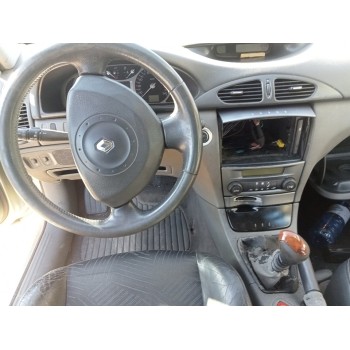 renault laguna ii (bg0) del año 2001