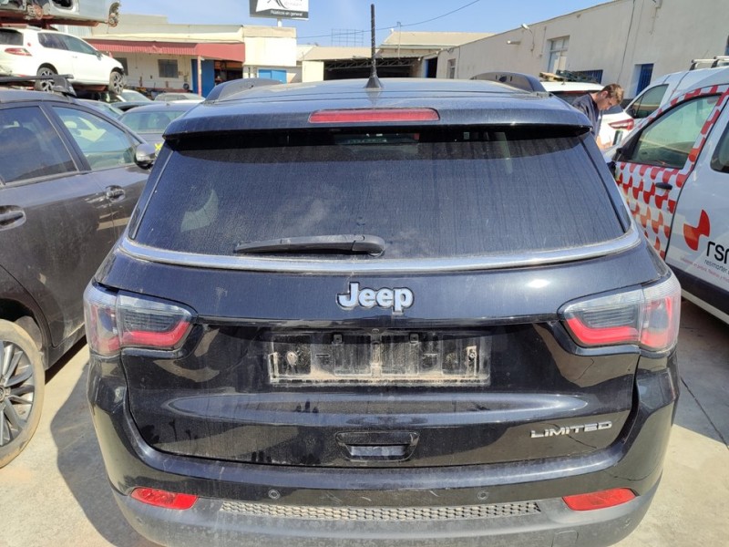 Recambio de porton trasero para jeep compass ii limited 4x2 referencia OEM IAM 53482303  