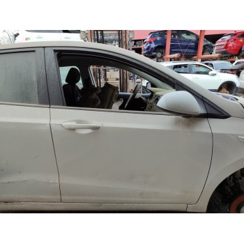 Recambio de puerta delantera derecha para hyundai i10 black line referencia OEM IAM 76004B9000  