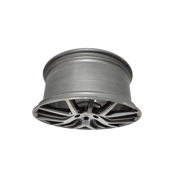 Recambio de llanta para maserati levante diesel referencia OEM IAM 670044700  