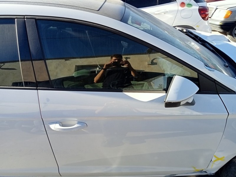 Recambio de puerta delantera derecha para seat leon (5f1) fr referencia OEM IAM 5F4831056A  