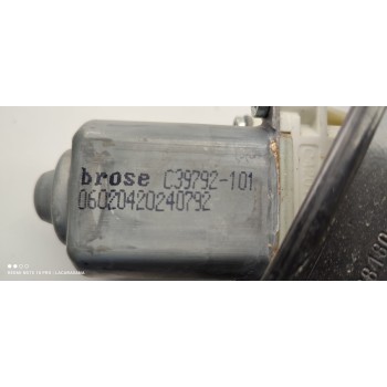 Recambio de elevalunas trasero izquierdo para land rover range rover evoque evoque hse referencia OEM IAM K8D227001AB  