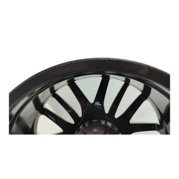 Recambio de llanta para maserati levante diesel referencia OEM IAM 670044700  