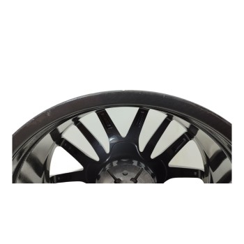 Recambio de llanta para maserati levante diesel referencia OEM IAM 670044700  