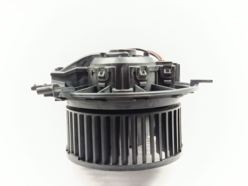 Recambio de ventilador calefaccion para volkswagen golf vii lim. advance bluemotion referencia OEM IAM 5Q1819021B  