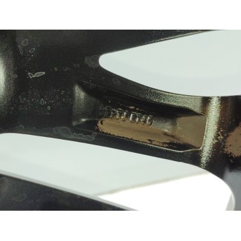 Recambio de llanta para toyota verso active referencia OEM IAM 426110F190  