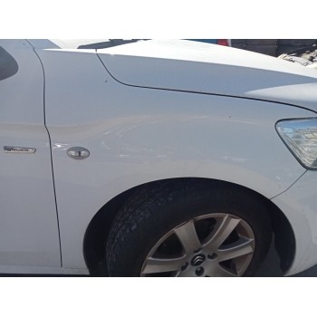 Recambio de aleta delantera derecha para citroën c-elysée exclusive referencia OEM IAM 9674790480  