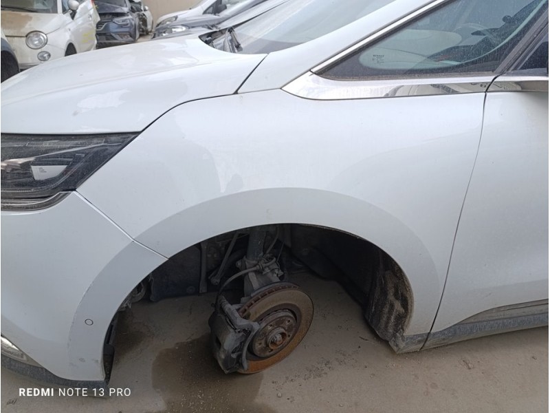 Recambio de aleta delantera izquierda para renault espace v zen referencia OEM IAM 631011041R  