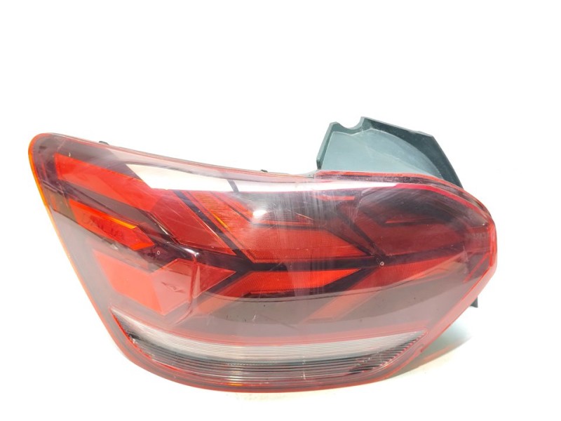 Recambio de piloto trasero izquierdo para dacia sandero iii stepway comfort referencia OEM IAM 265557573R  