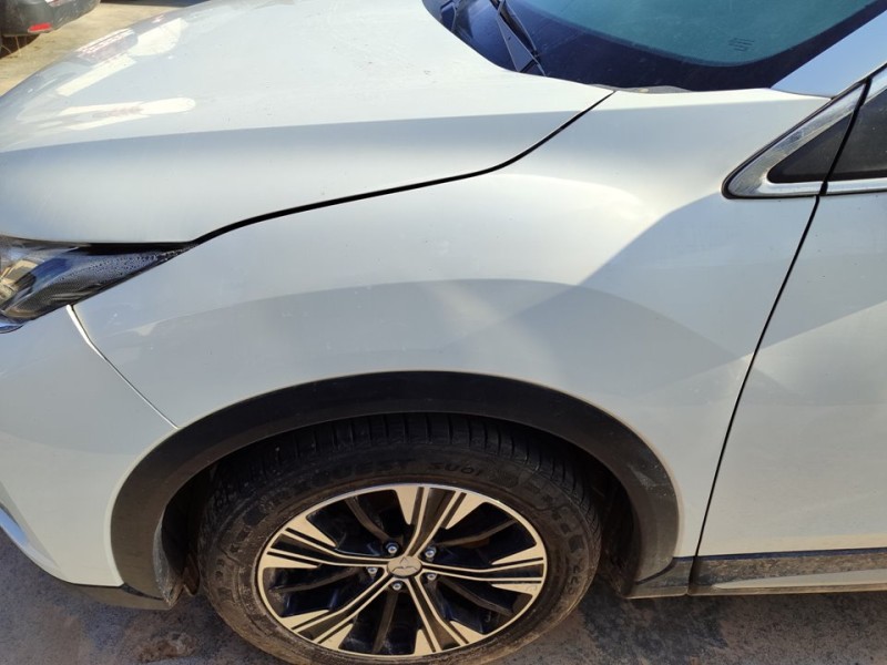 Recambio de aleta delantera izquierda para mitsubishi eclipse cross intro edition 2wd referencia OEM IAM 5220L037  