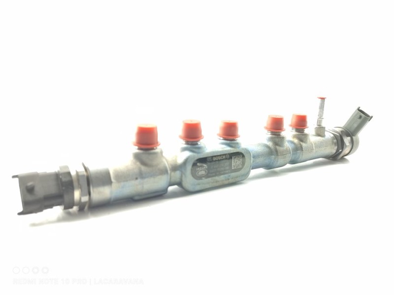 Recambio de rampa inyectora para land rover discovery sport se referencia OEM IAM G4D39D280AA  