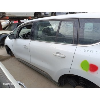 PUERTA TRASERA IZQUIERDA 821019868R 