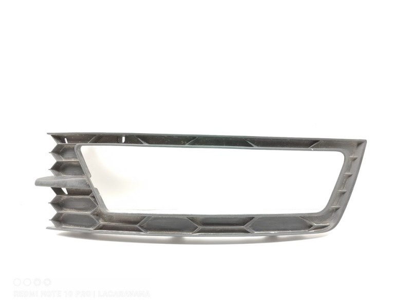 Recambio de moldura para skoda rapid active referencia OEM IAM 5JA807681  