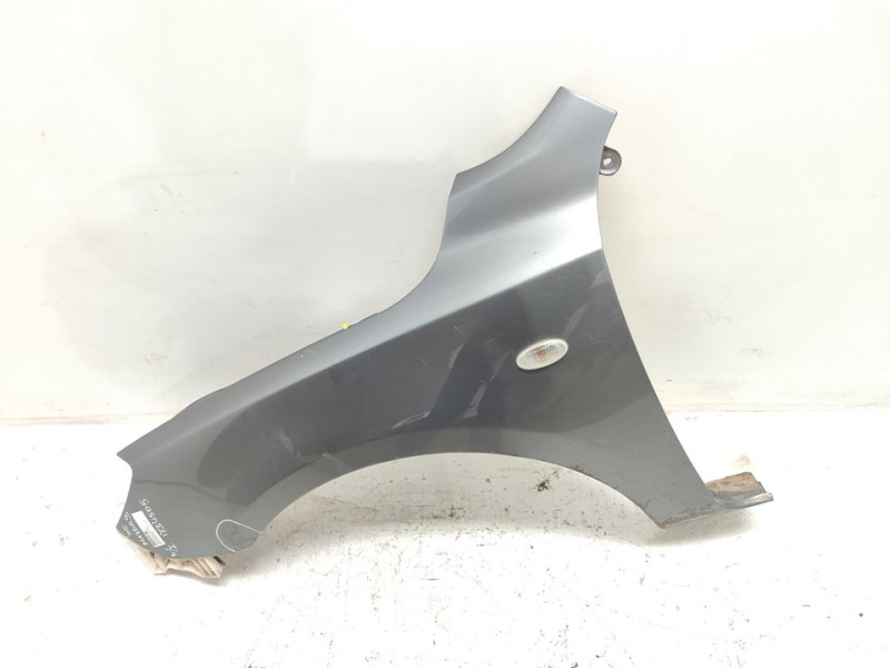 Recambio de aleta delantera izquierda para mazda 3 berlina (bk) referencia OEM IAM BP4K52111C  