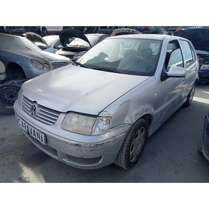 VOLKSWAGEN POLO BERLINA (6N2)