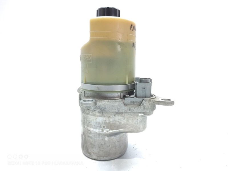 Recambio de bomba direccion para ford focus berlina (cap) ambiente (d) referencia OEM IAM 4M513K514AC  