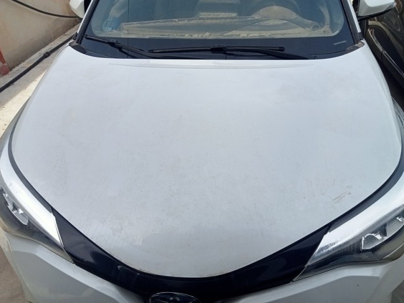 Recambio de capo para toyota c-hr hybrid active referencia OEM IAM 53301F4010  