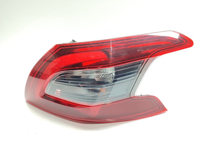 Recambio de piloto trasero derecho para peugeot 308 style referencia OEM IAM 9823728580  