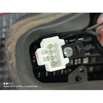 Recambio de piloto trasero izquierdo interior para hyundai i20 basis referencia OEM IAM 92403C8600  