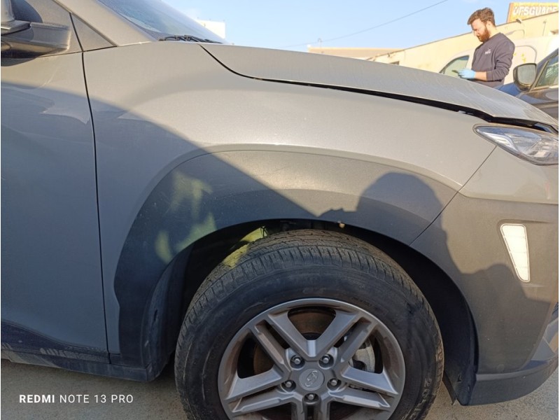 Recambio de aleta delantera derecha para hyundai kona essence 2wd referencia OEM IAM 66321J9000  