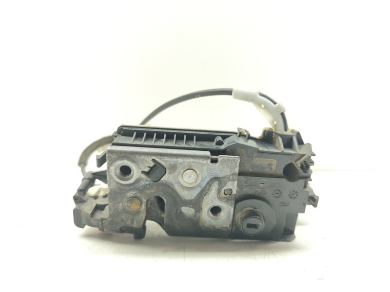 Recambio de cerradura puerta trasera derecha para peugeot 208 active referencia OEM IAM 9688080780  