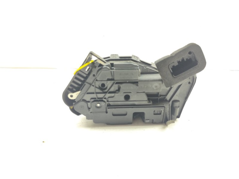 Recambio de cerradura puerta delantera derecha para volkswagen caddy furgón/kombi kombi bmt referencia OEM IAM 5TB837016A  