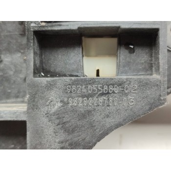 Recambio de travesaño superior para peugeot 3008 gt referencia OEM IAM 9824055880  