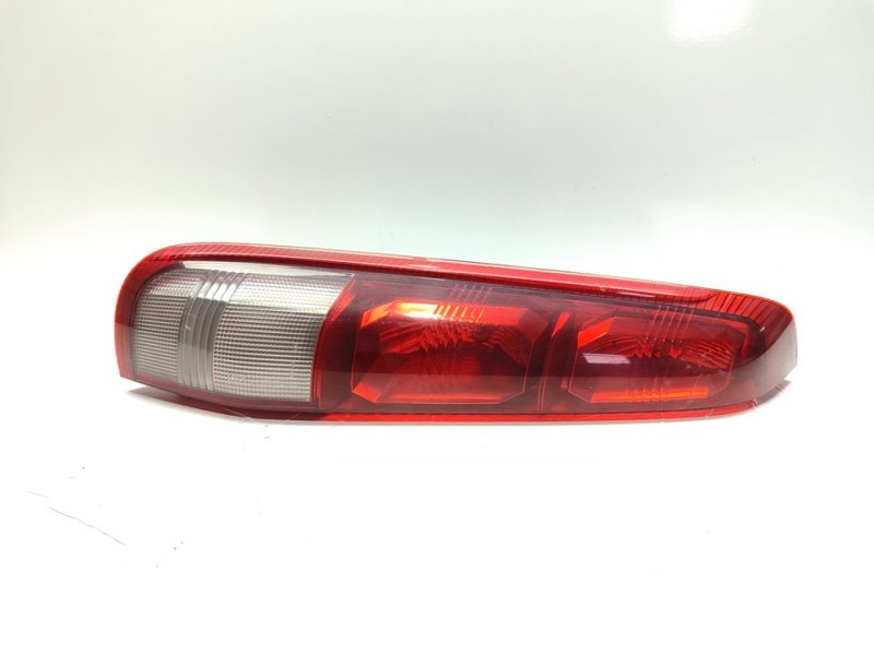 Recambio de piloto trasero izquierdo para nissan x-trail (t30) comfort referencia OEM IAM 265558H301  