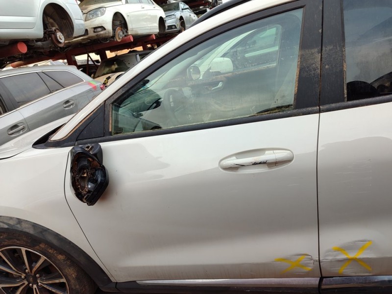 Recambio de puerta delantera izquierda para ford puma hybrid titanium design referencia OEM IAM 2405130  