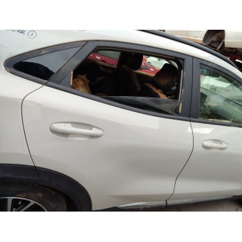 Recambio de puerta trasera derecha para ford puma hybrid titanium design referencia OEM IAM 2405667  