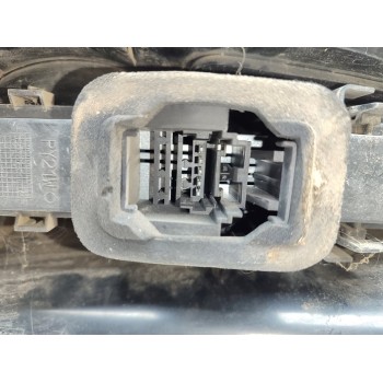 Recambio de piloto trasero derecho para renault espace iv (jk0) dynamique referencia OEM IAM 8200027152  