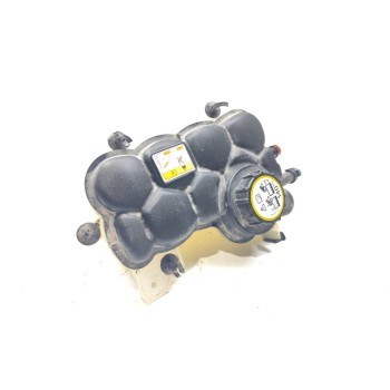 Recambio de deposito expansion para land rover range rover velar velar referencia OEM IAM HX738A080AA  