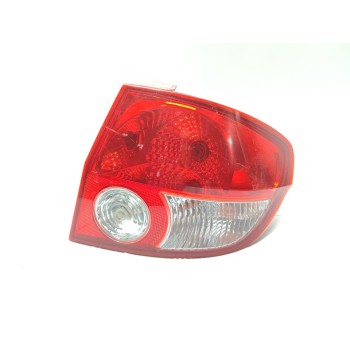 PILOTO TRASERO DERECHO 924021C010 