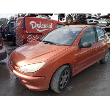 peugeot 206 berlina del año 2001