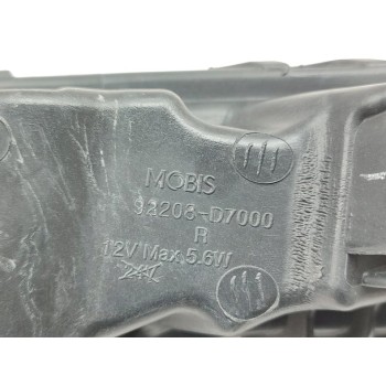 Recambio de piloto delantero derecho para hyundai tucson essence bluedrive 2wd referencia OEM IAM 92208D7000  