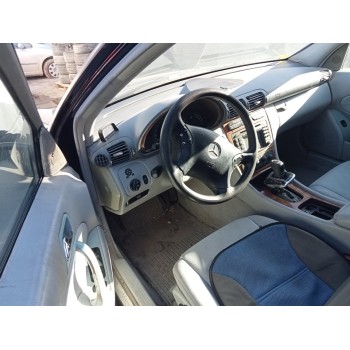 mercedes-benz clase c (w203) berlina del año 2002