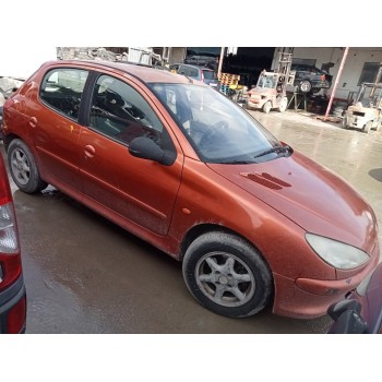 peugeot 206 berlina del año 2001