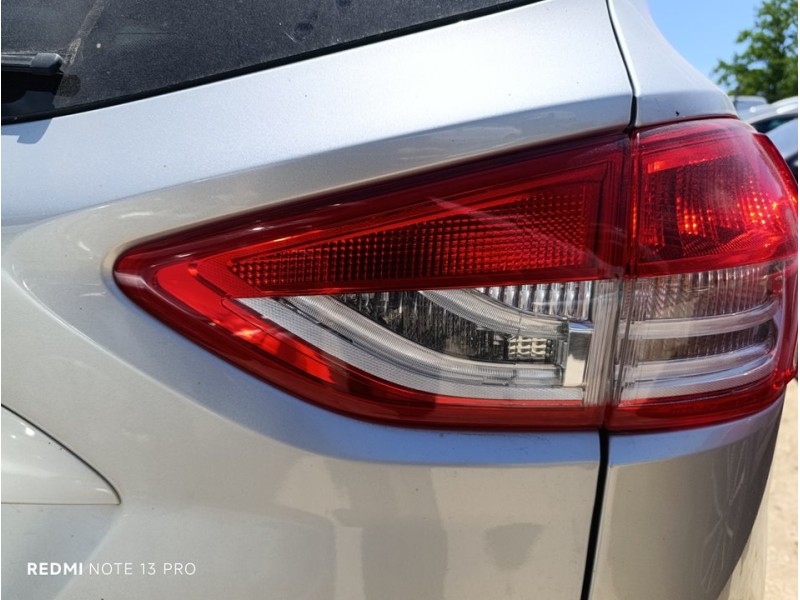 Recambio de piloto trasero derecho interior para ford kuga (cbs) trend referencia OEM IAM CV4413A602BG  