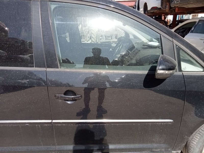 Recambio de puerta delantera derecha para volkswagen touran (1t3) highline referencia OEM IAM 1T0831056AB  