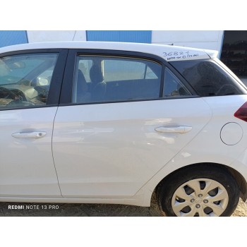 Recambio de puerta trasera izquierda para hyundai i20 basis referencia OEM IAM 77003C8000  