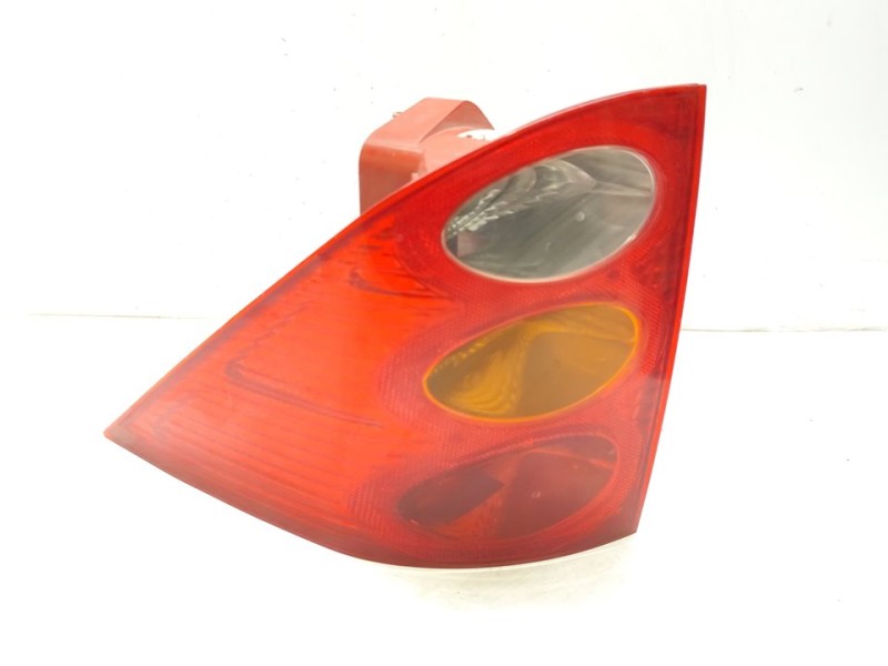 Recambio de piloto trasero derecho para peugeot 1007 dolce referencia OEM IAM 6351V5  