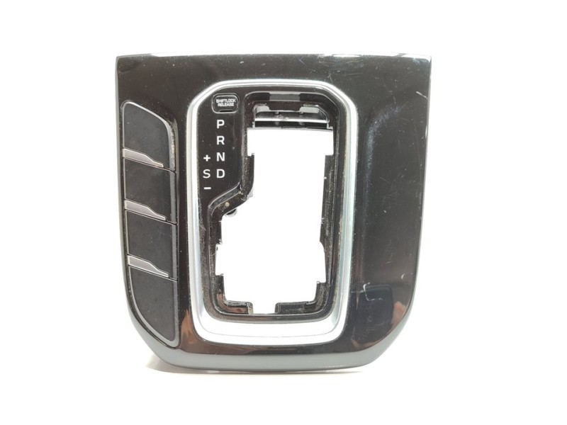 Recambio de guarnecidos palanca cambio para hyundai ioniq hybrid referencia OEM IAM 84651G2010  