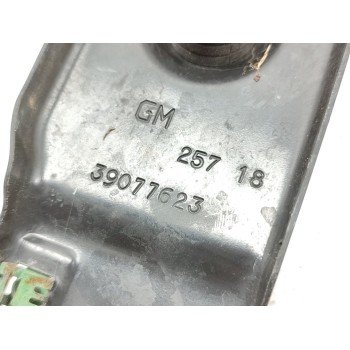 Recambio de travesaño superior para opel insignia grand sport selective referencia OEM IAM 39077621  