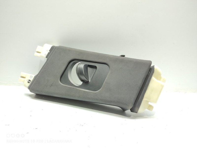 Recambio de moldura para maserati levante diesel referencia OEM IAM 6700622030  