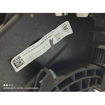 Recambio de guantera para maserati levante diesel referencia OEM IAM 0670049165  
