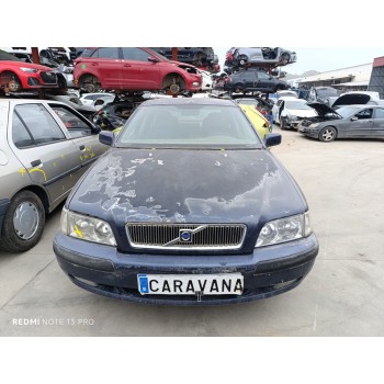 volvo s40 berlina del año 2001