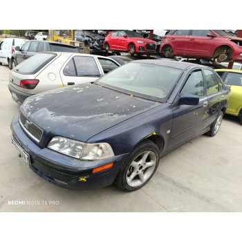 volvo s40 berlina del año 2001