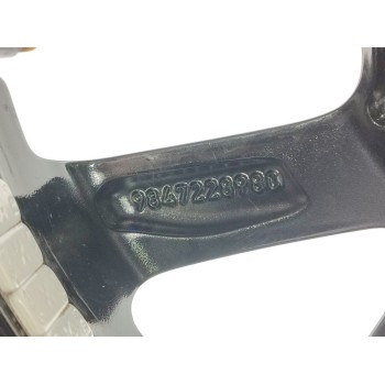 Recambio de llanta para opel corsa f gs line referencia OEM IAM 9847228980  