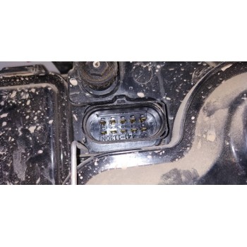 Recambio de faro derecho para volkswagen bora berlina (1j2) trendline referencia OEM IAM   