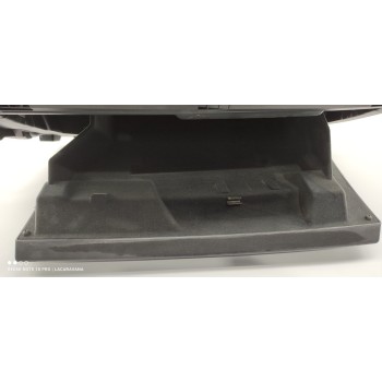 Recambio de guantera para land rover range rover evoque evoque hse referencia OEM IAM K8D2060T10A  